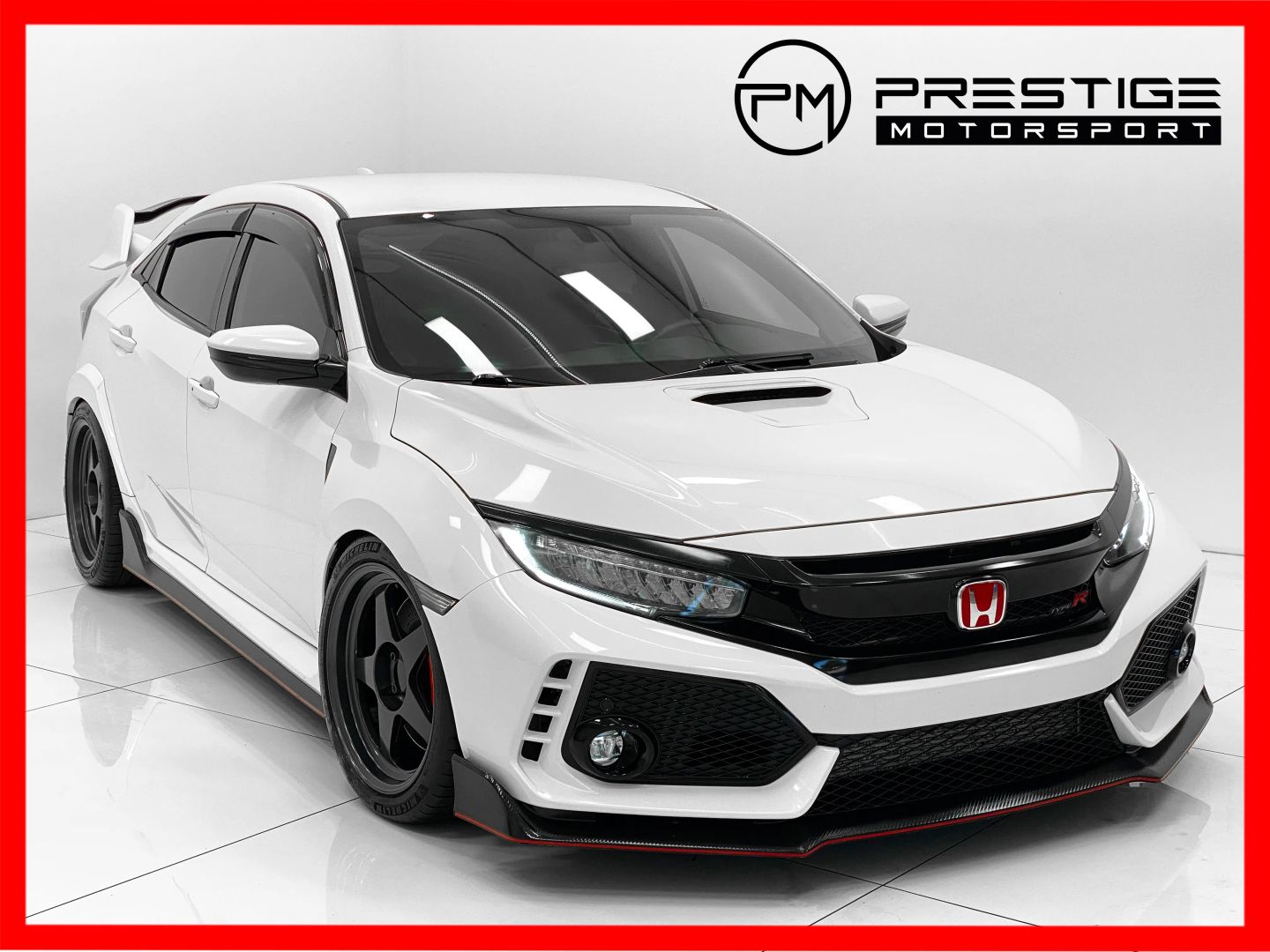 2019 Honda Civic Type-R Touring's photo