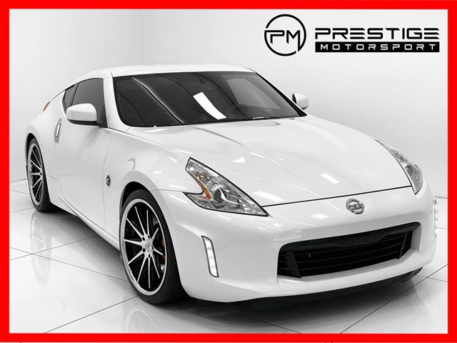 Pearl White 2016 Nissan 370Z Sport Tech Coupe Rear-Wheel Drive Manual