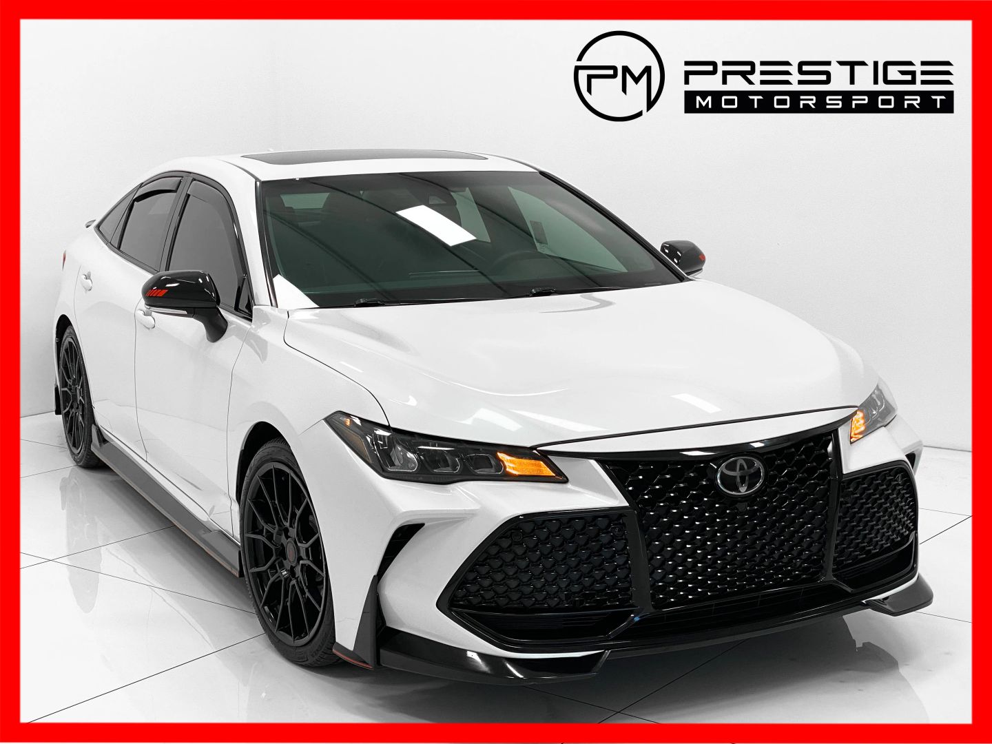 White (Wind Chill Pearl) 2020 Toyota Avalon Sedan Front-Wheel Drive Automatic