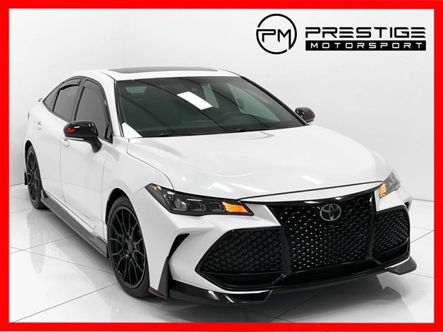 White (Wind Chill Pearl) 2020 Toyota Avalon Sedan Front-Wheel Drive Automatic