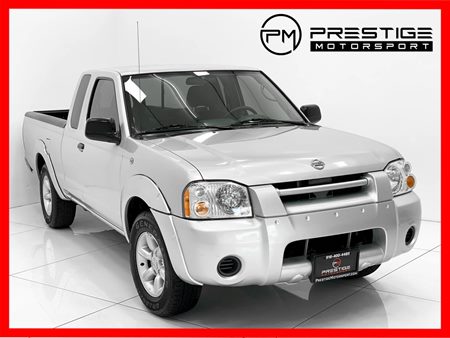 2004 Nissan Frontier 2WD XE