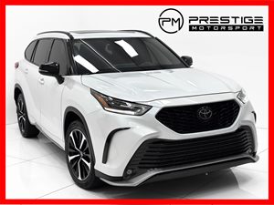 View 2022 Toyota Highlander 