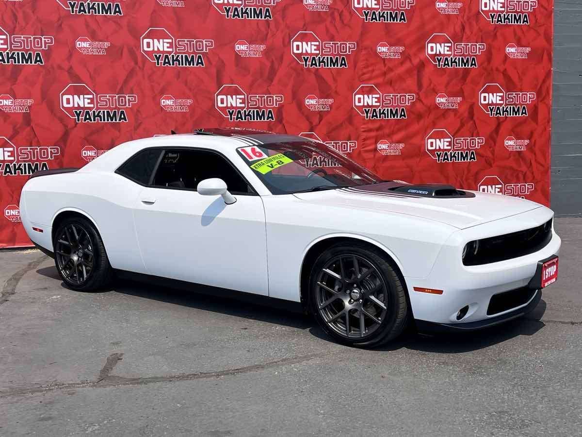 Photo 4 of this Dodge Challenger