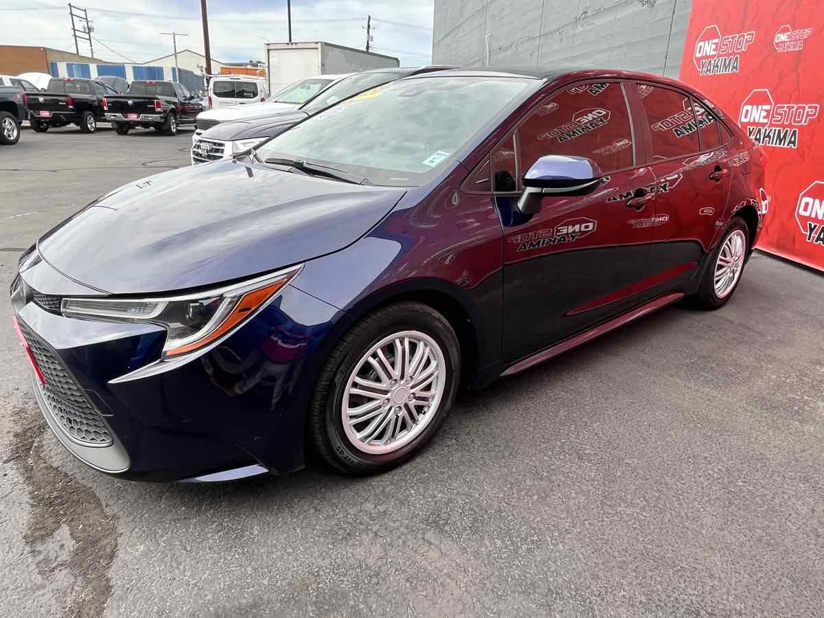 Photo 3 of this Toyota Corolla