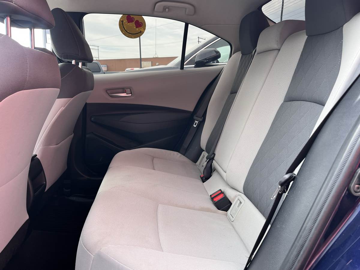 Photo 12 of this Toyota Corolla