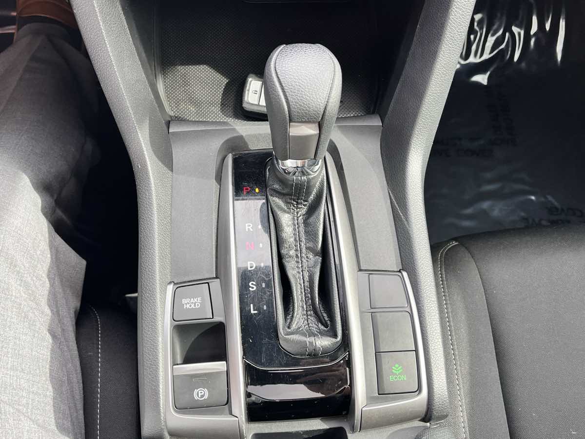 Photo 11 of this Honda Civic Hatchback