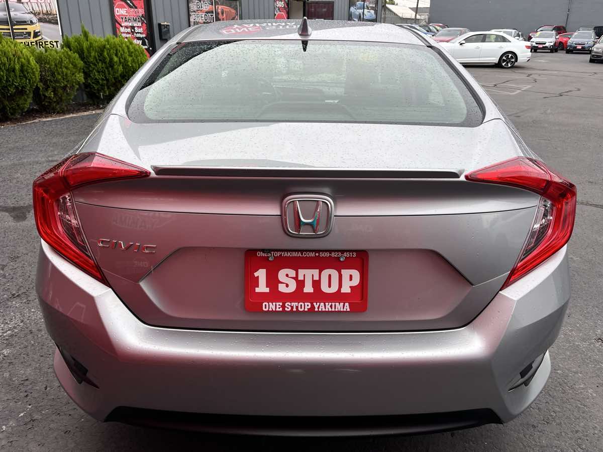 Photo 6 of this Honda Civic Sedan