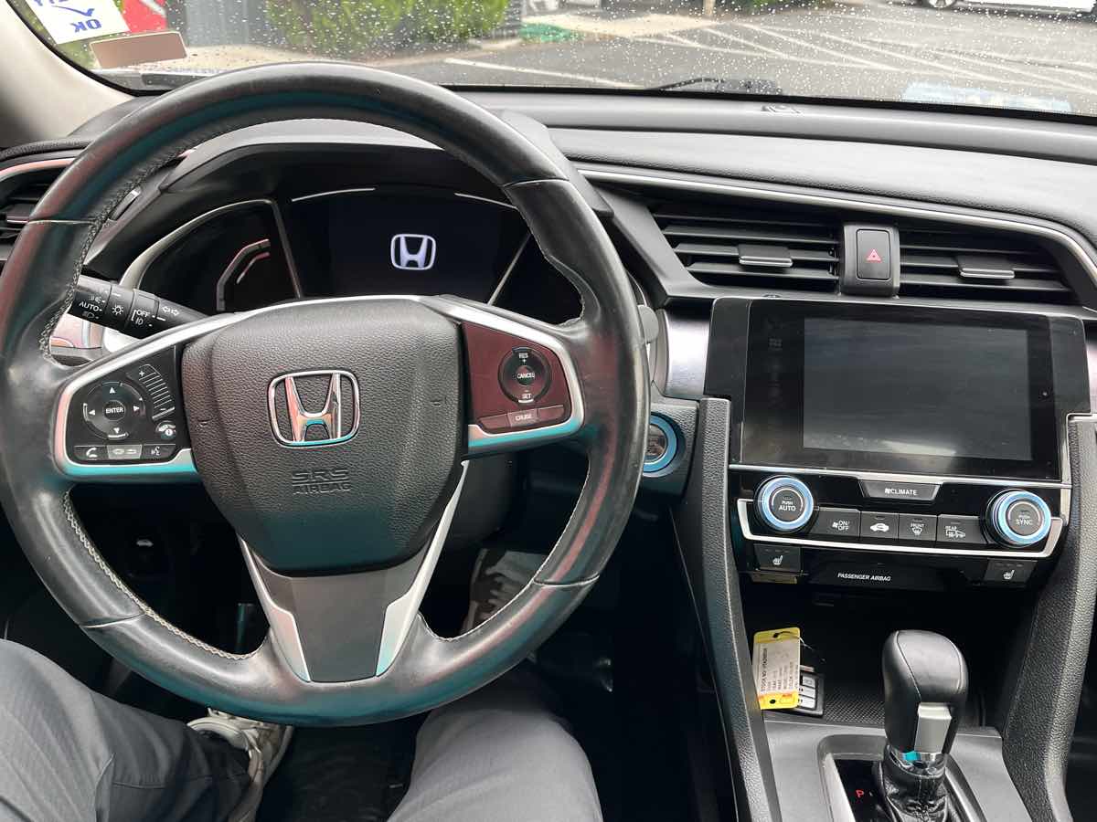 Photo 8 of this Honda Civic Sedan