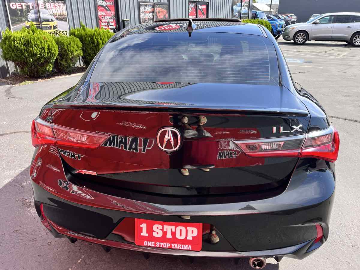 Photo 6 of this Acura ILX