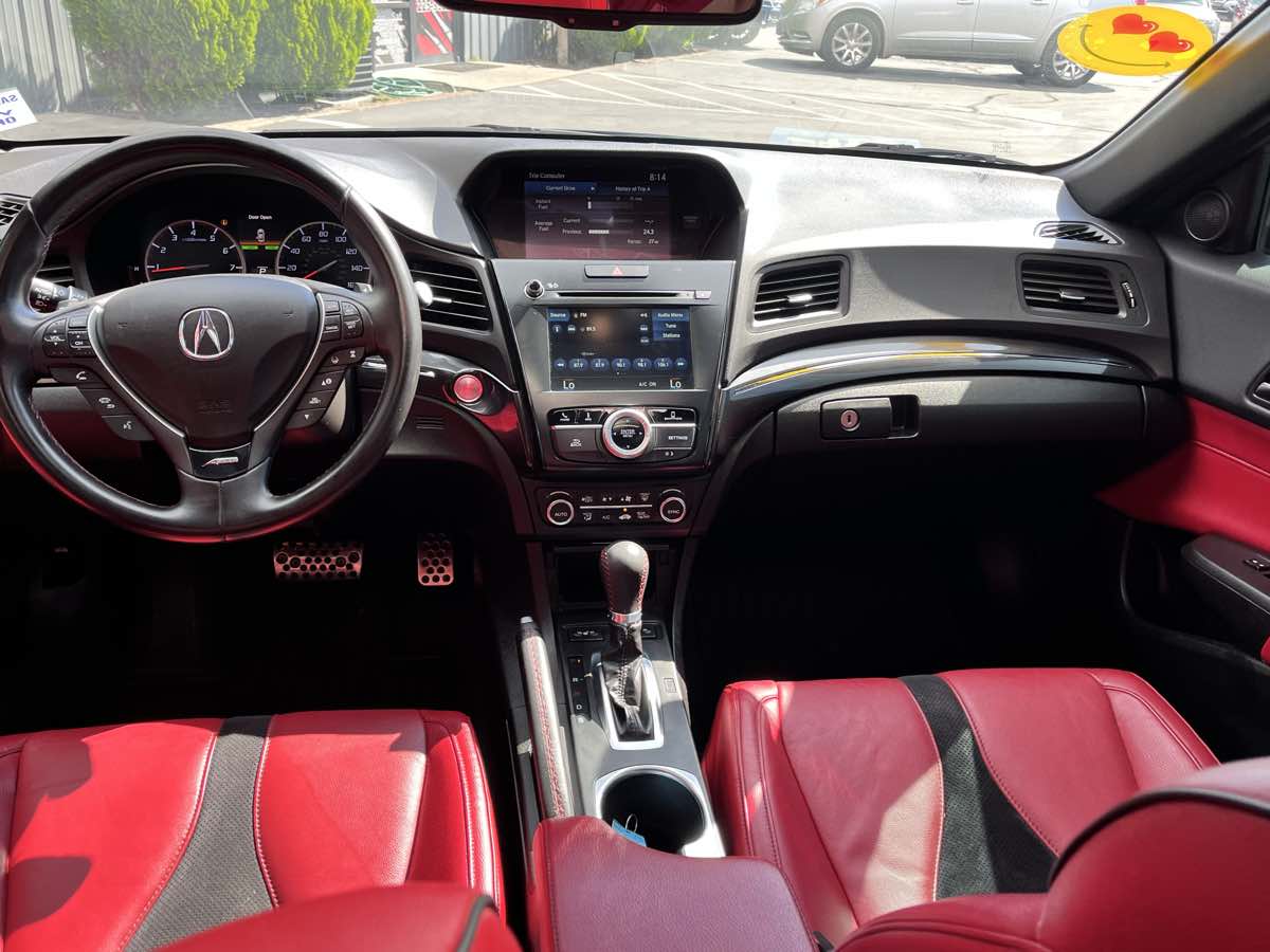 Photo 8 of this Acura ILX