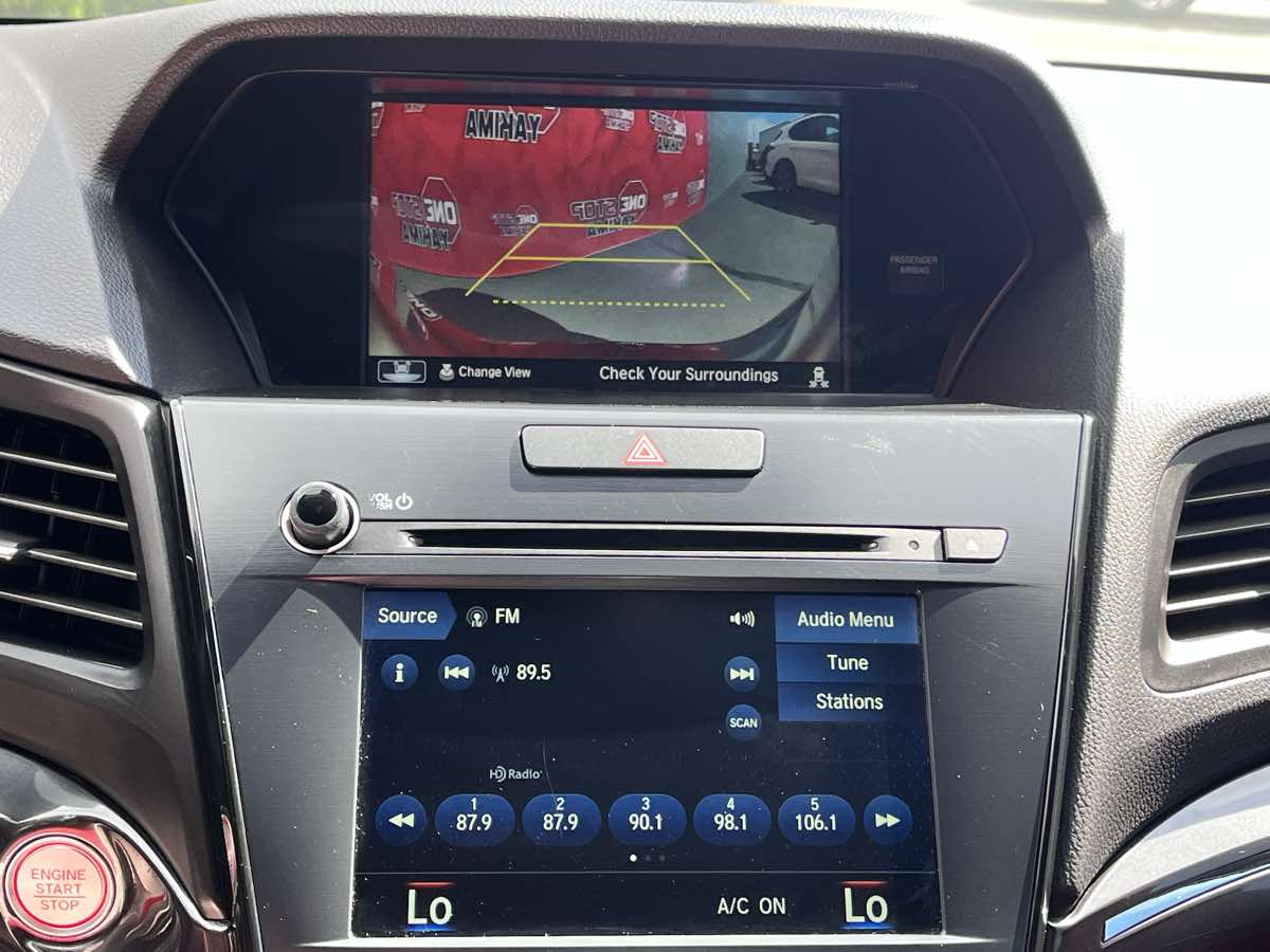 Photo 11 of this Acura ILX