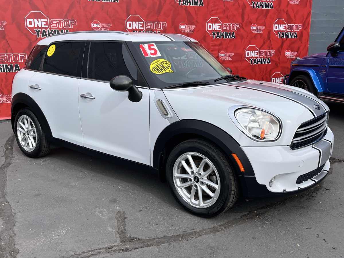 Photo 4 of this MINI Cooper Countryman