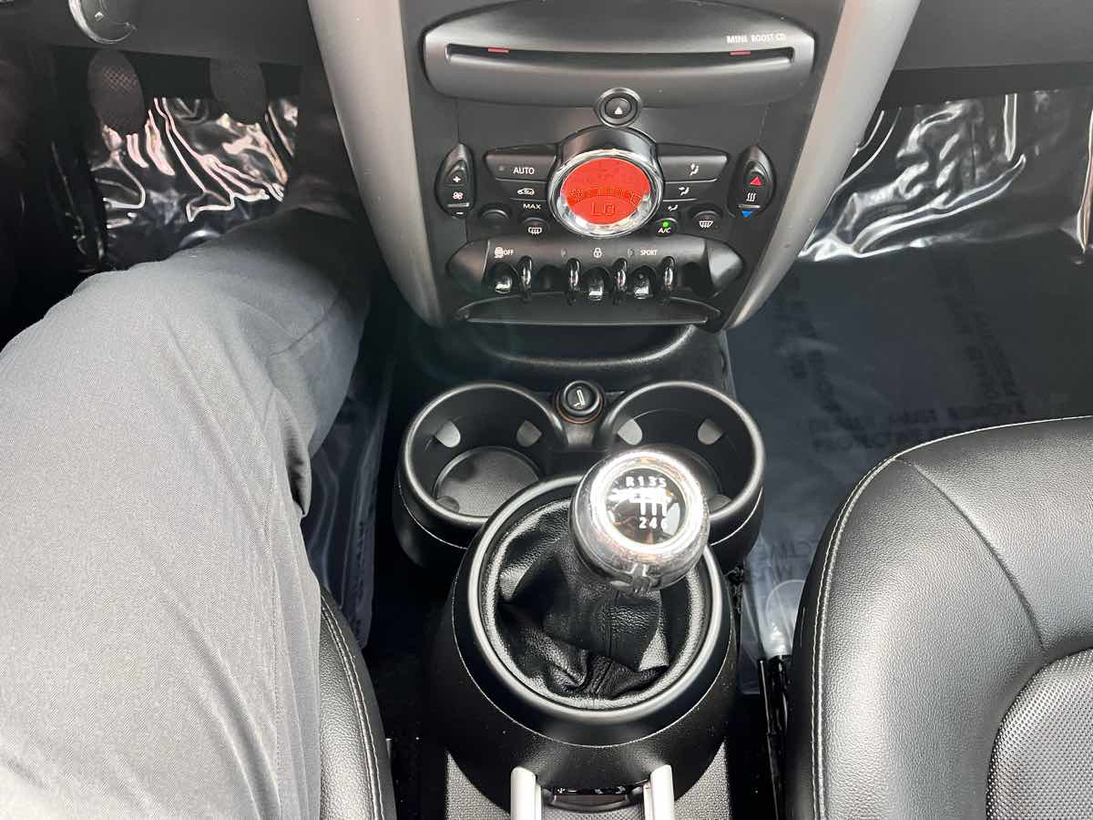 Photo 10 of this MINI Cooper Countryman