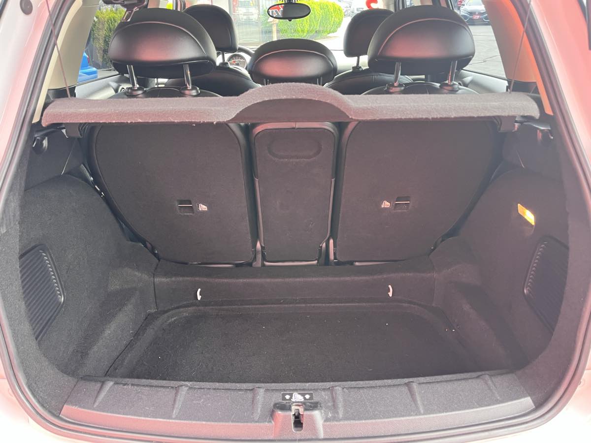 Photo 14 of this MINI Cooper Countryman