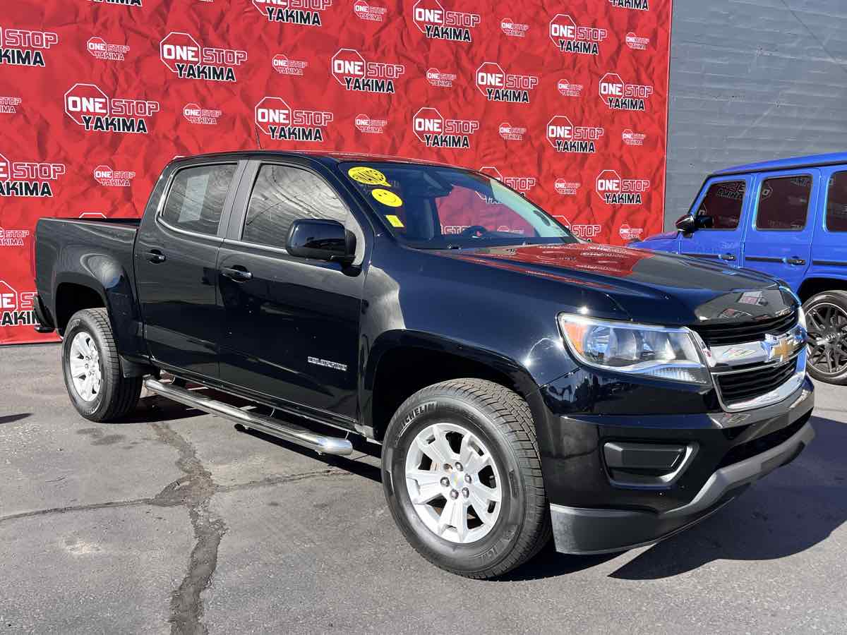 Photo 3 of this Chevrolet Colorado