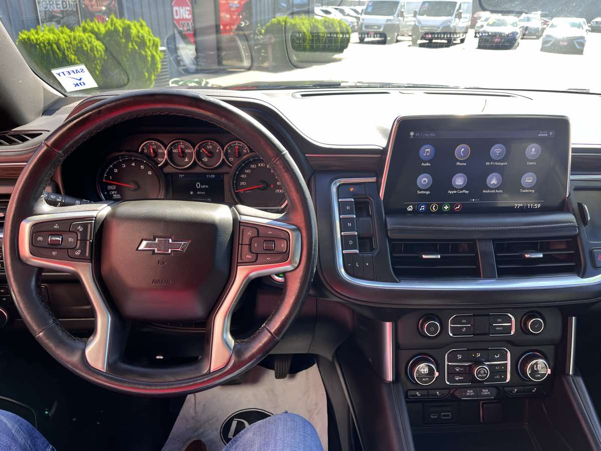 Photo 8 of this Chevrolet Tahoe