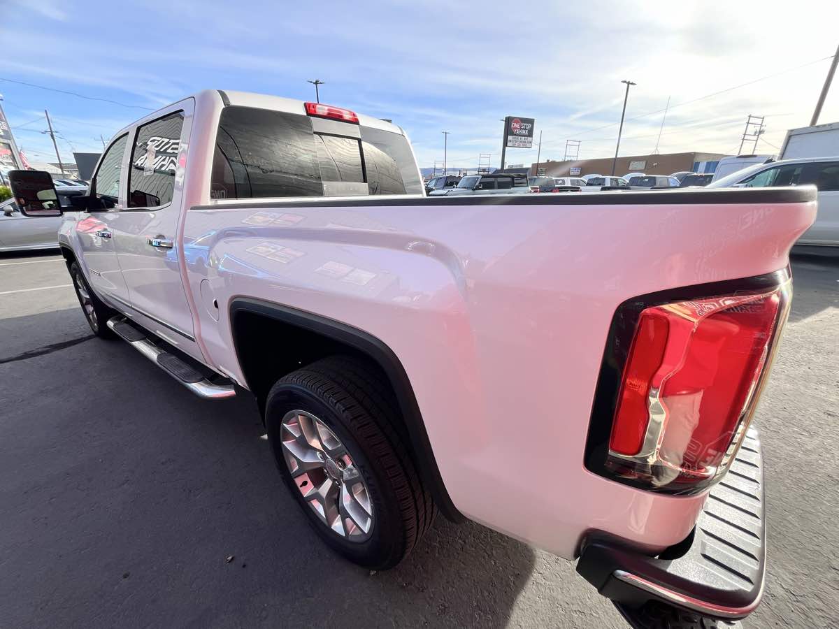 Photo 7 of this GMC Sierra 1500