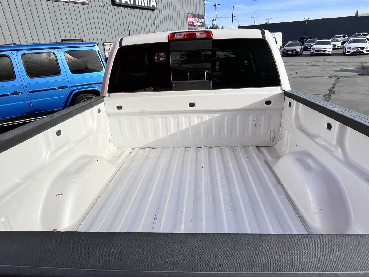 Photo 8 of this GMC Sierra 1500