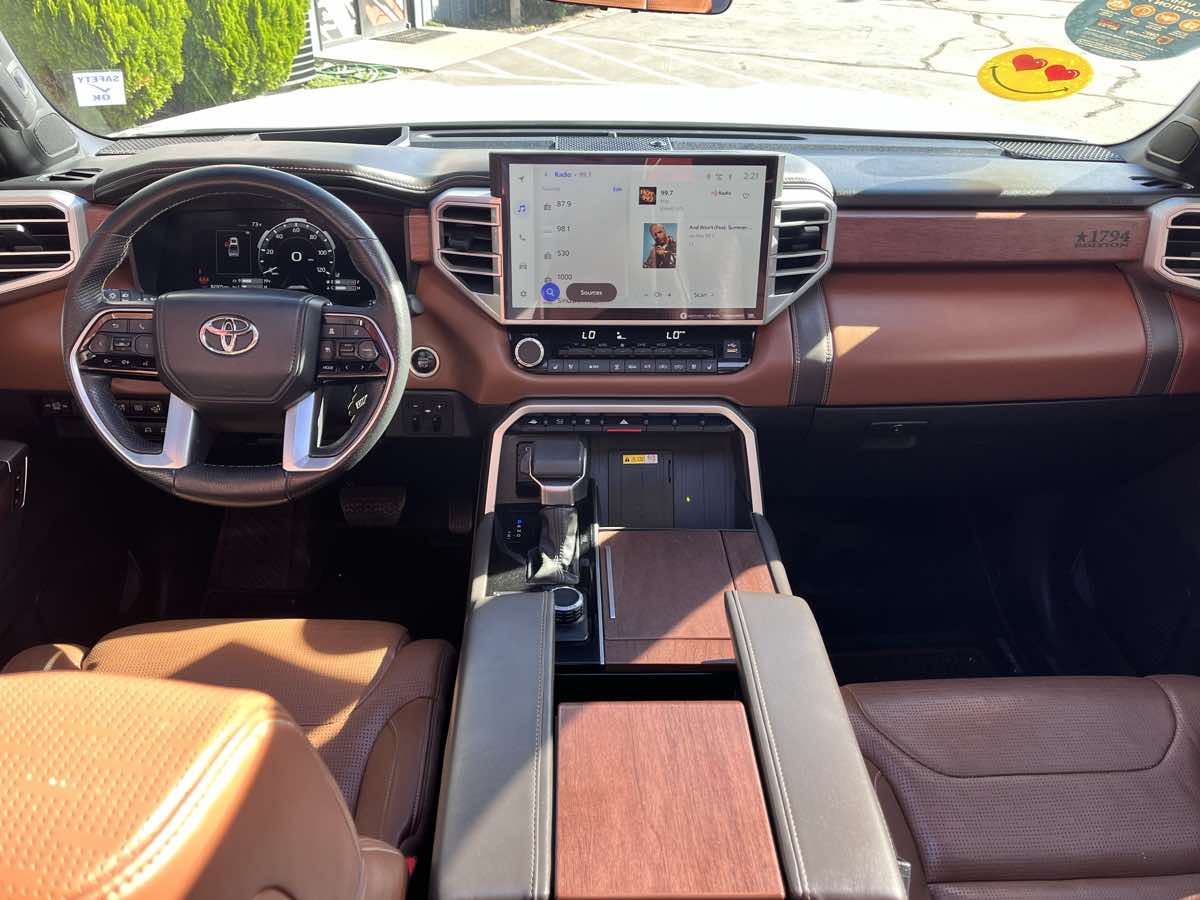 Photo 9 of this Toyota Tundra 4WD