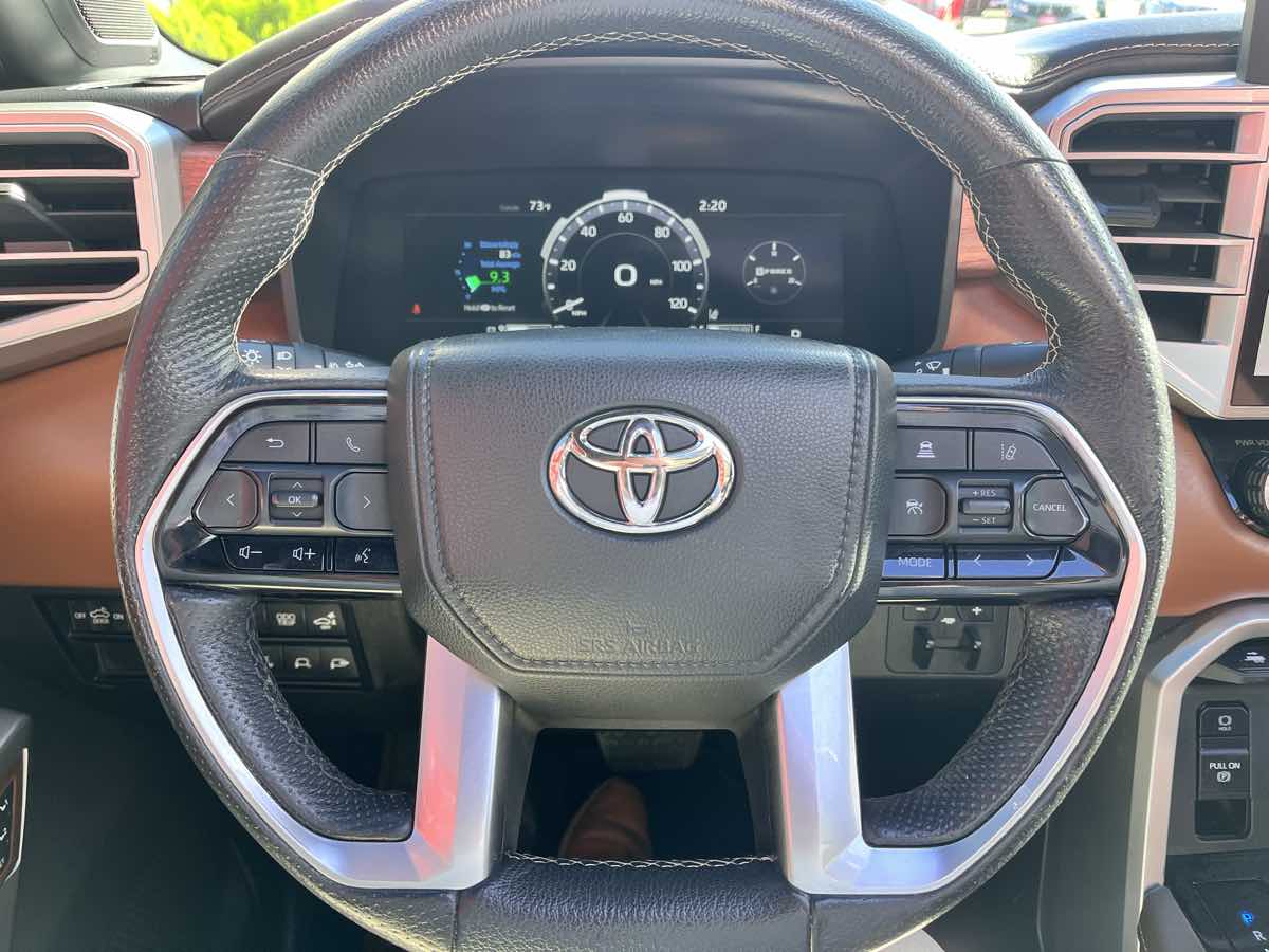 Photo 13 of this Toyota Tundra 4WD