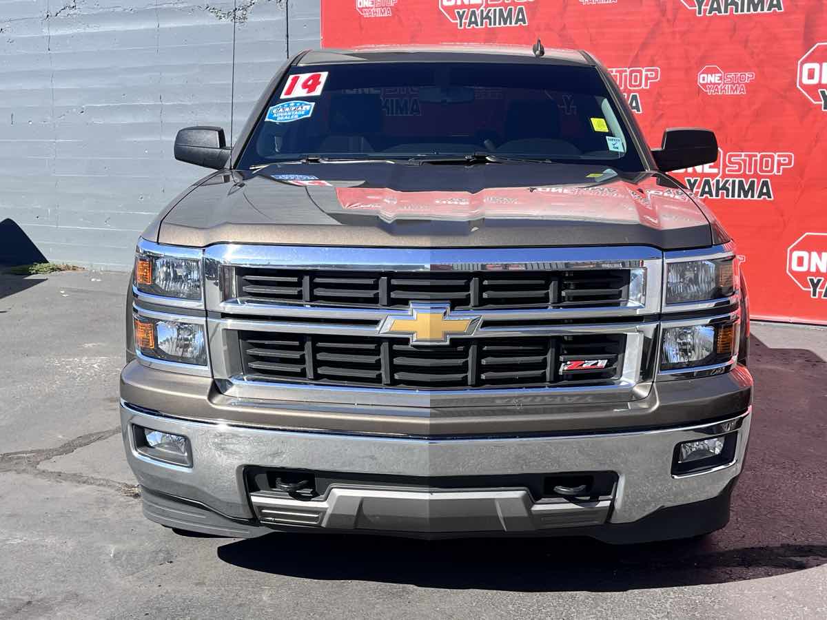 Photo 2 of this Chevrolet Silverado 1500