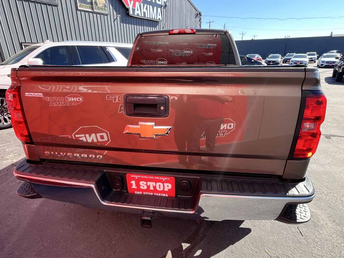 Photo 6 of this Chevrolet Silverado 1500