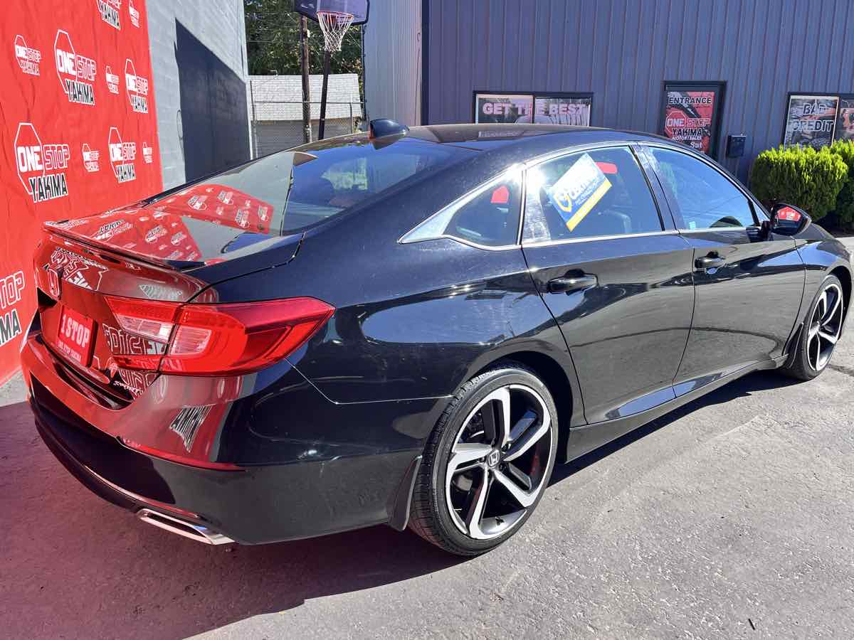 Photo 5 of this Honda Accord Sedan