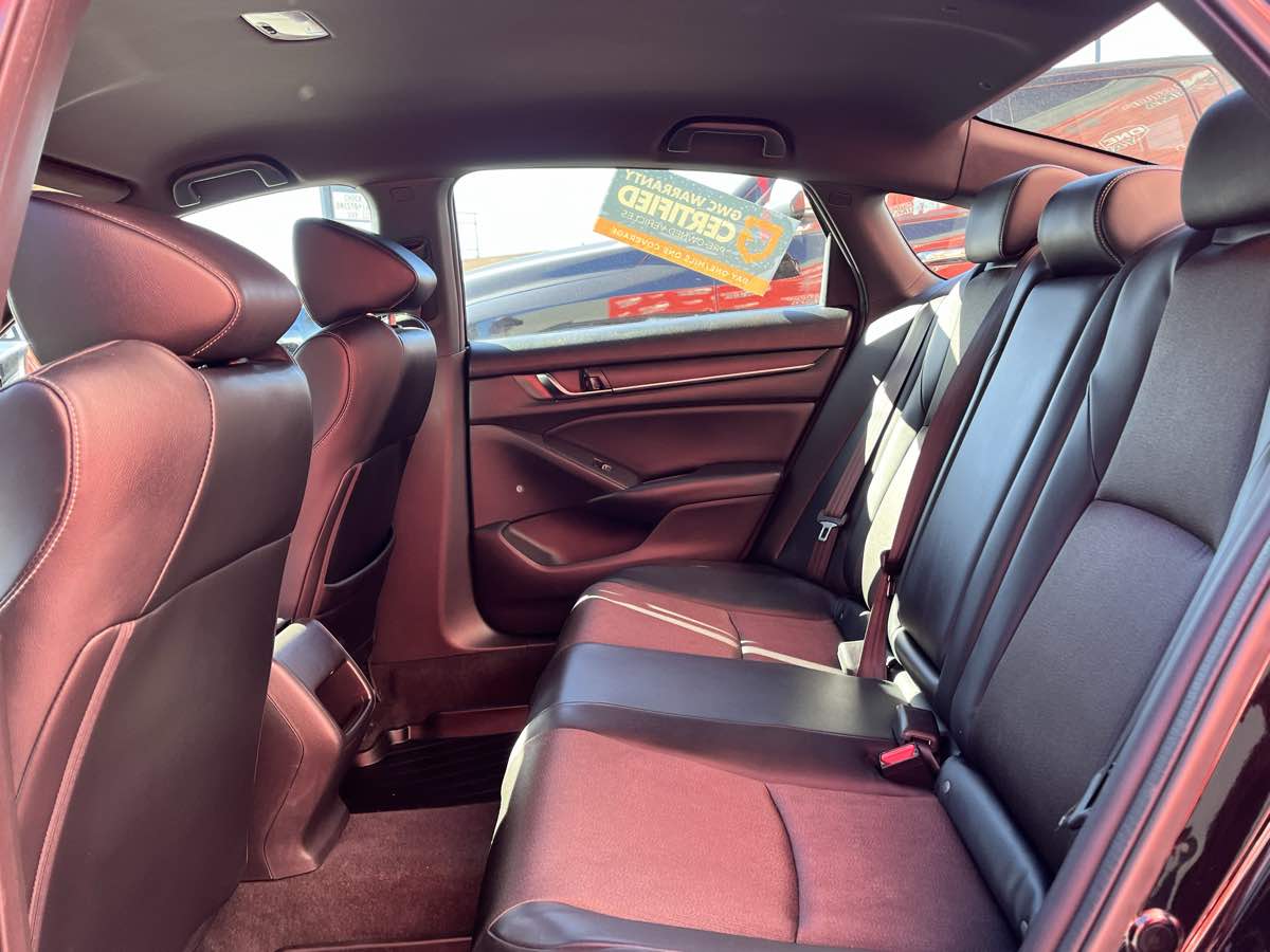 Photo 12 of this Honda Accord Sedan