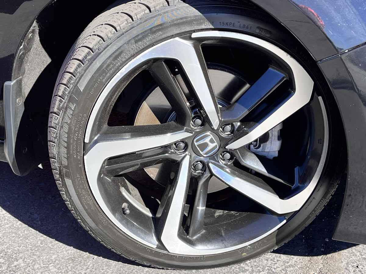 Photo 13 of this Honda Accord Sedan