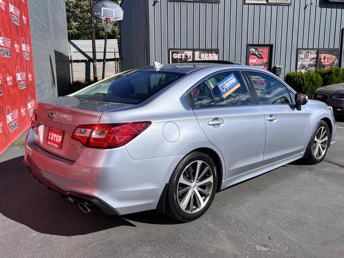 Photo 5 of this Subaru Legacy