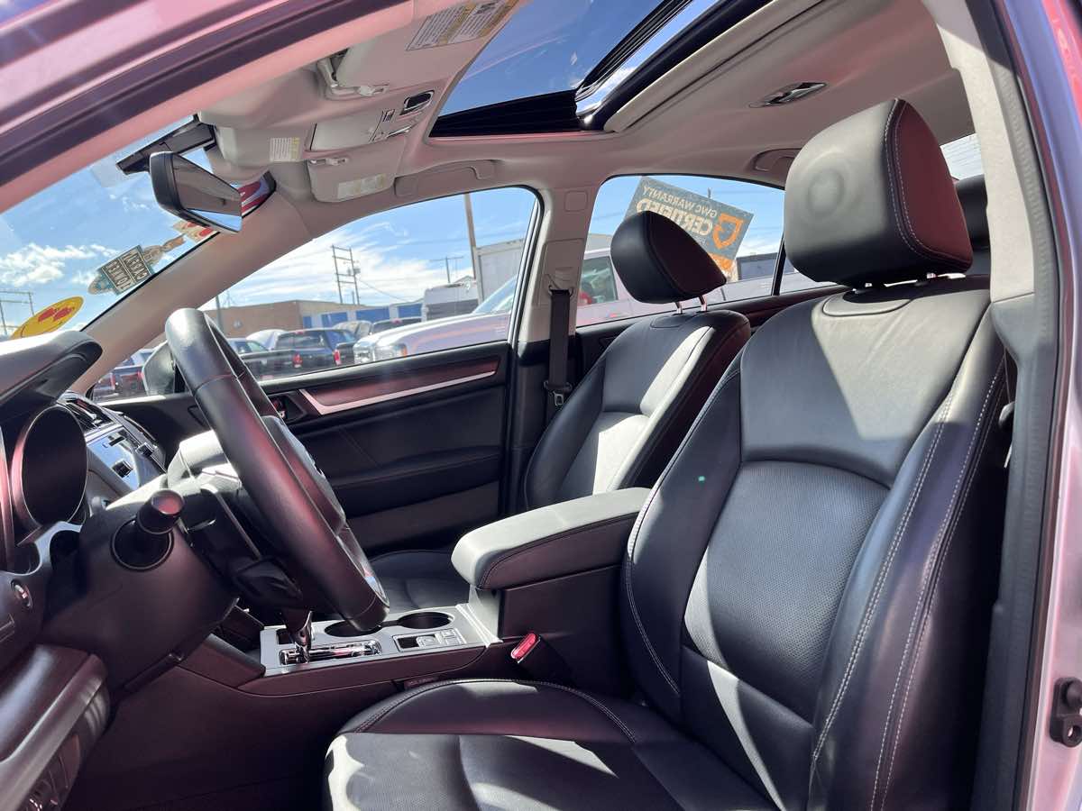 Photo 11 of this Subaru Legacy