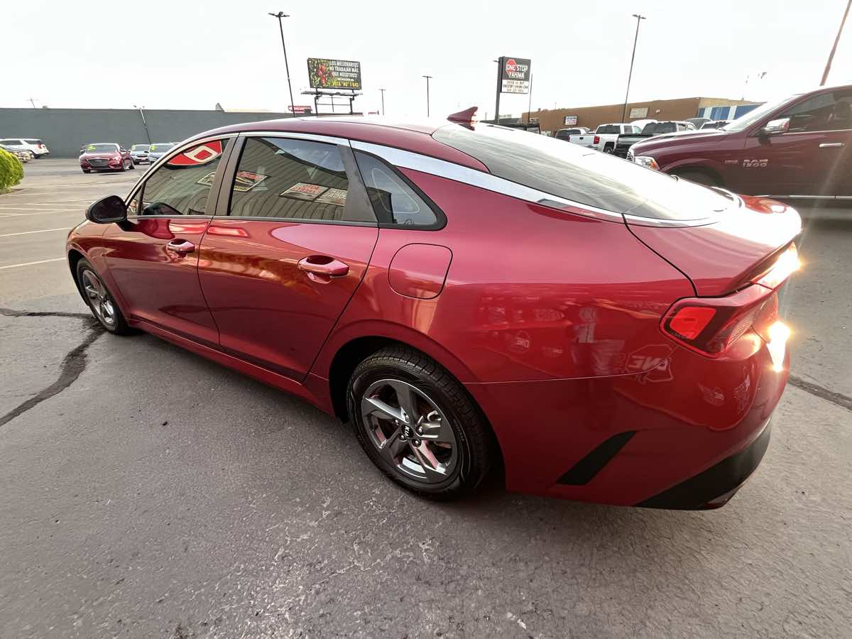 Photo 5 of this Kia K5