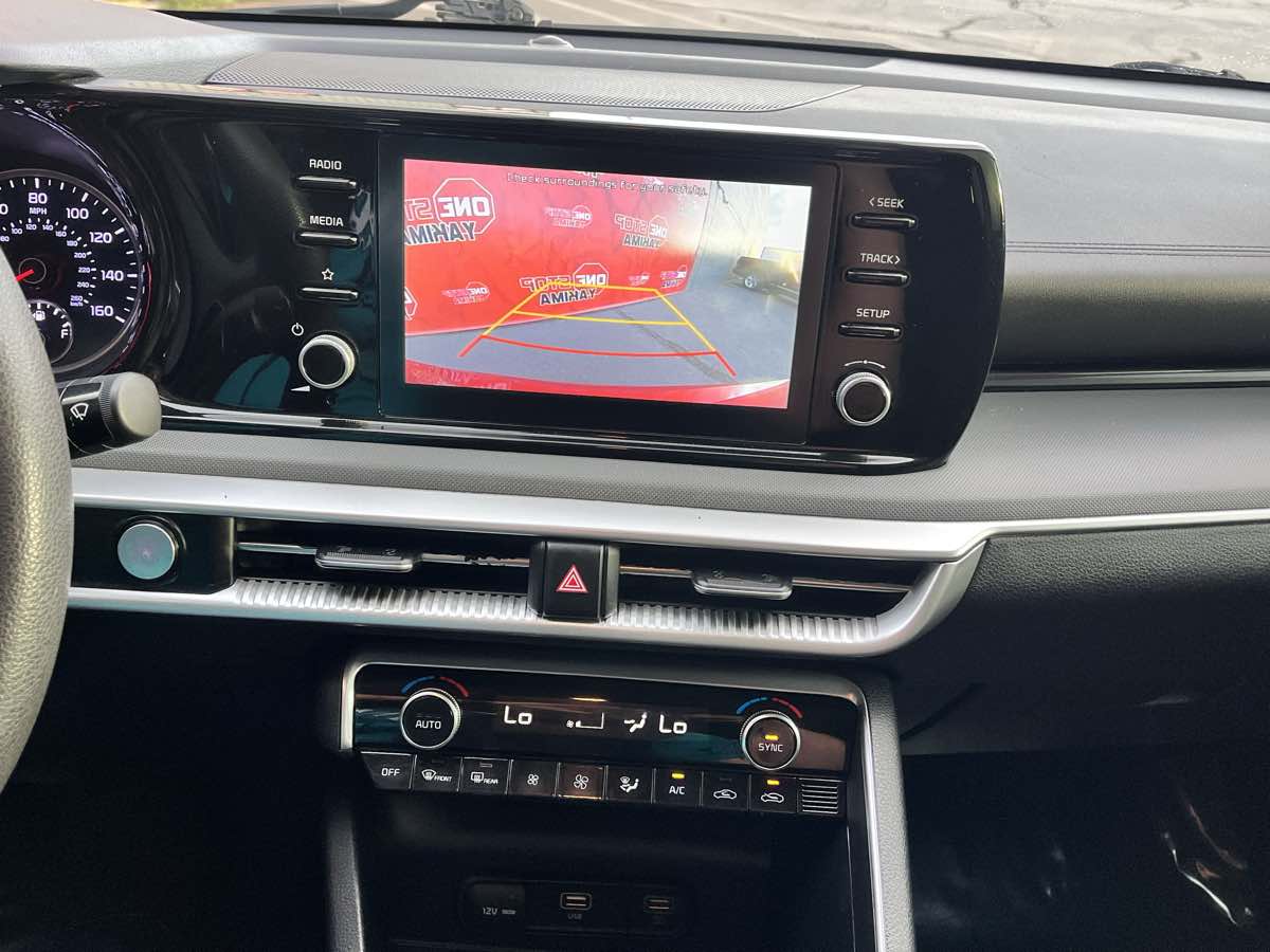 Photo 11 of this Kia K5