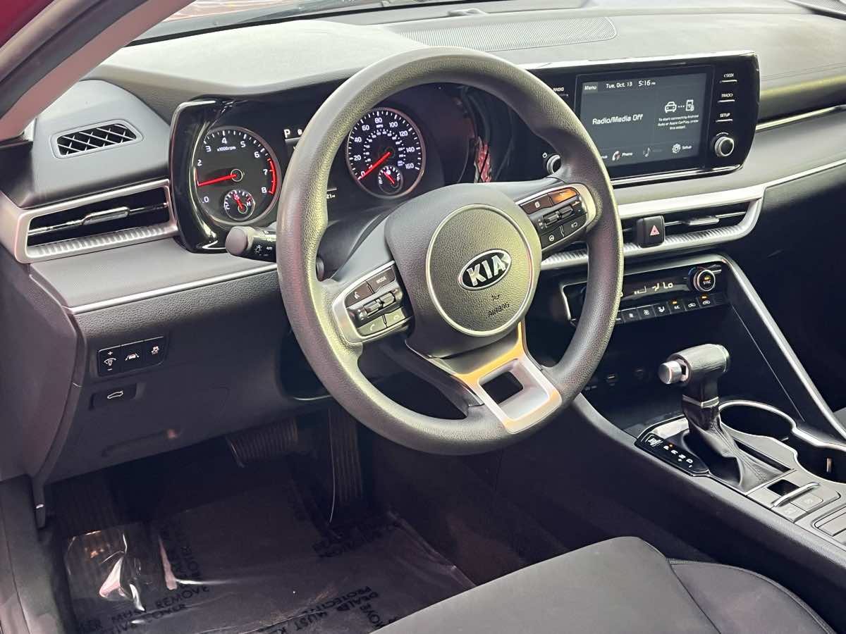 Photo 12 of this Kia K5
