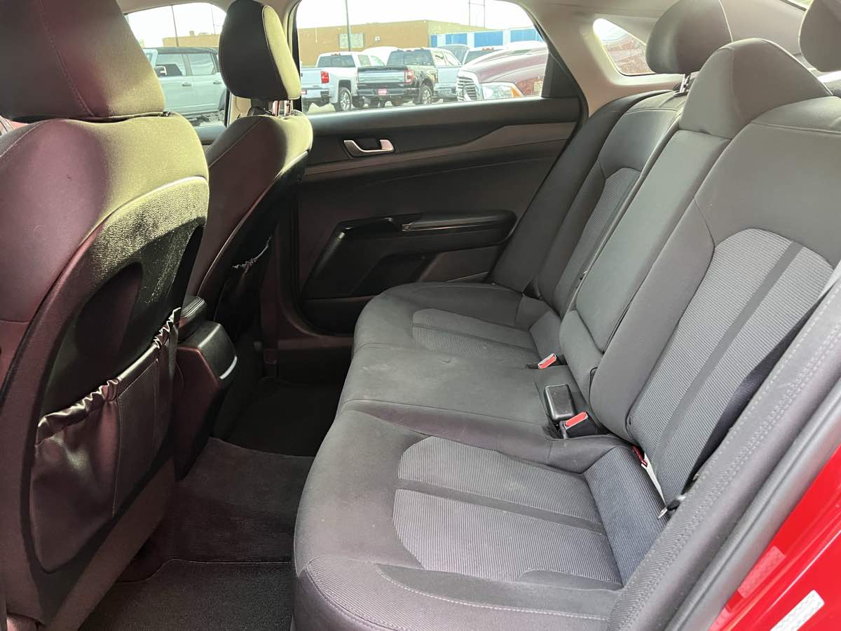 Photo 15 of this Kia K5