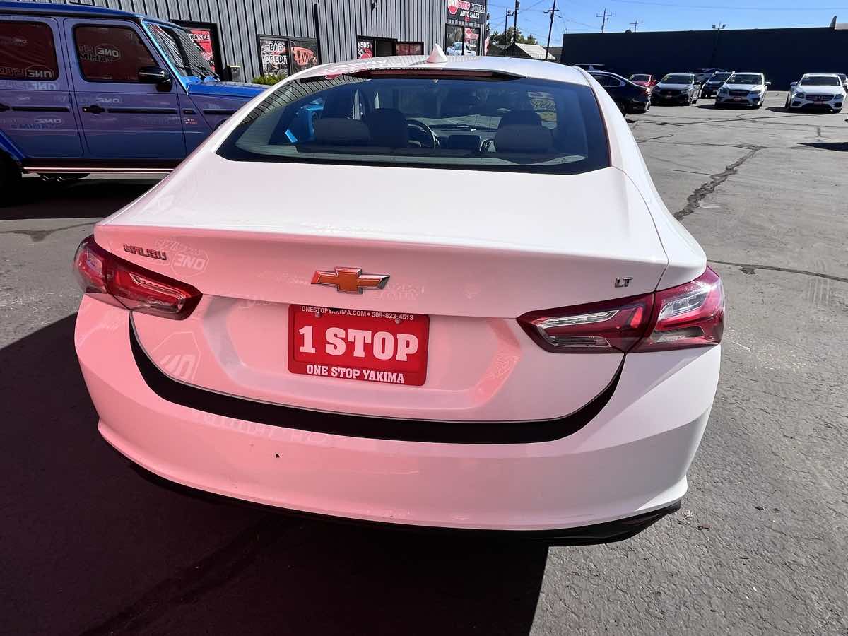 Photo 5 of this Chevrolet Malibu