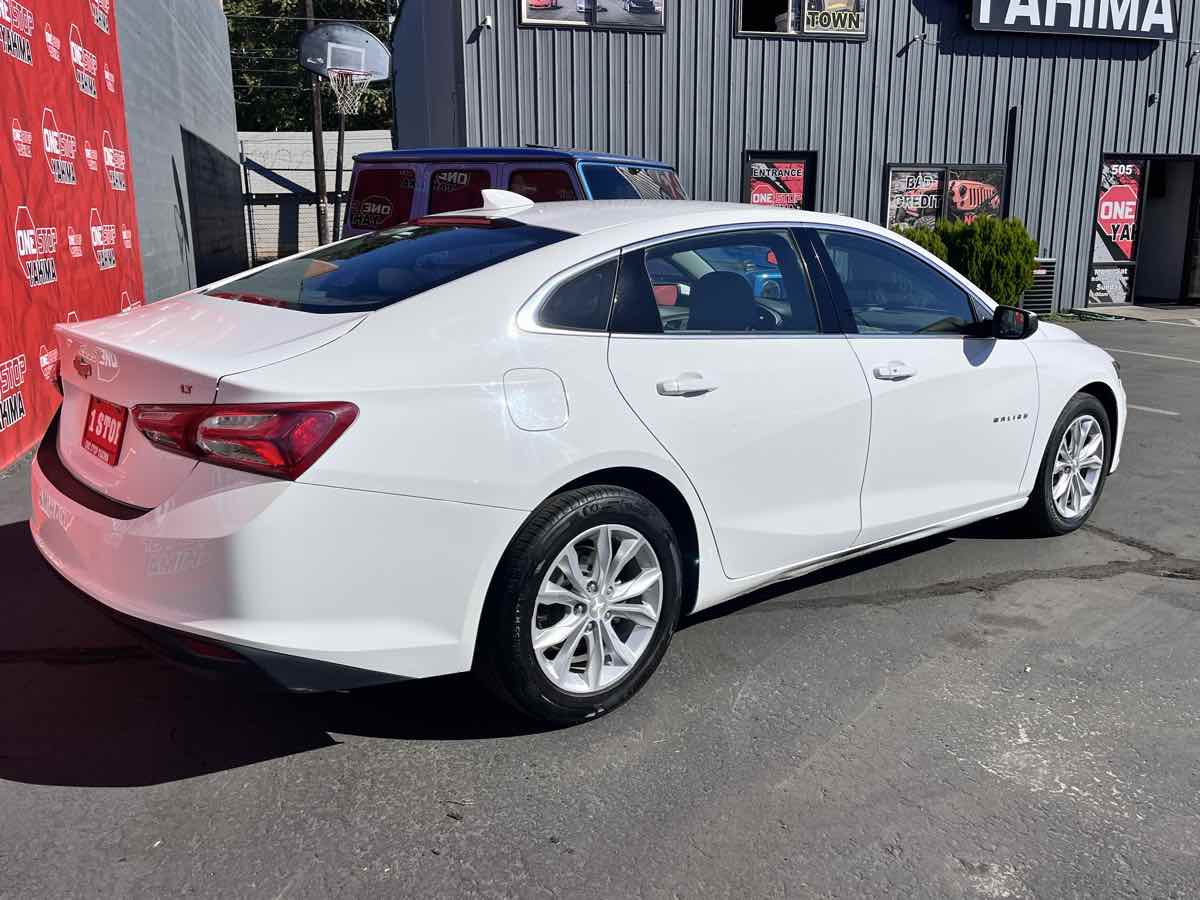 Photo 6 of this Chevrolet Malibu