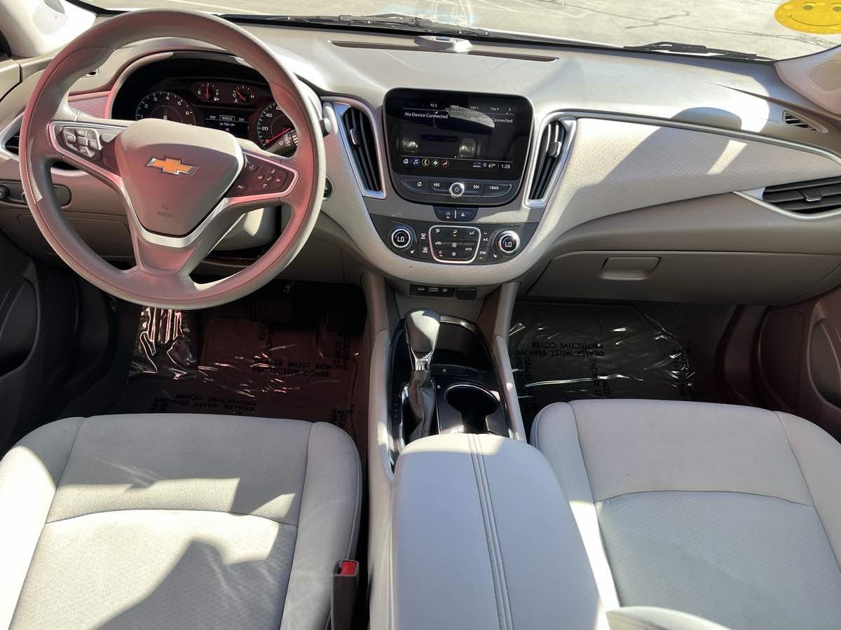 Photo 8 of this Chevrolet Malibu