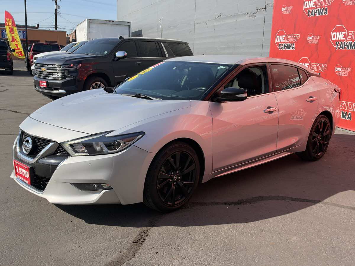 Photo 4 of this Nissan Maxima