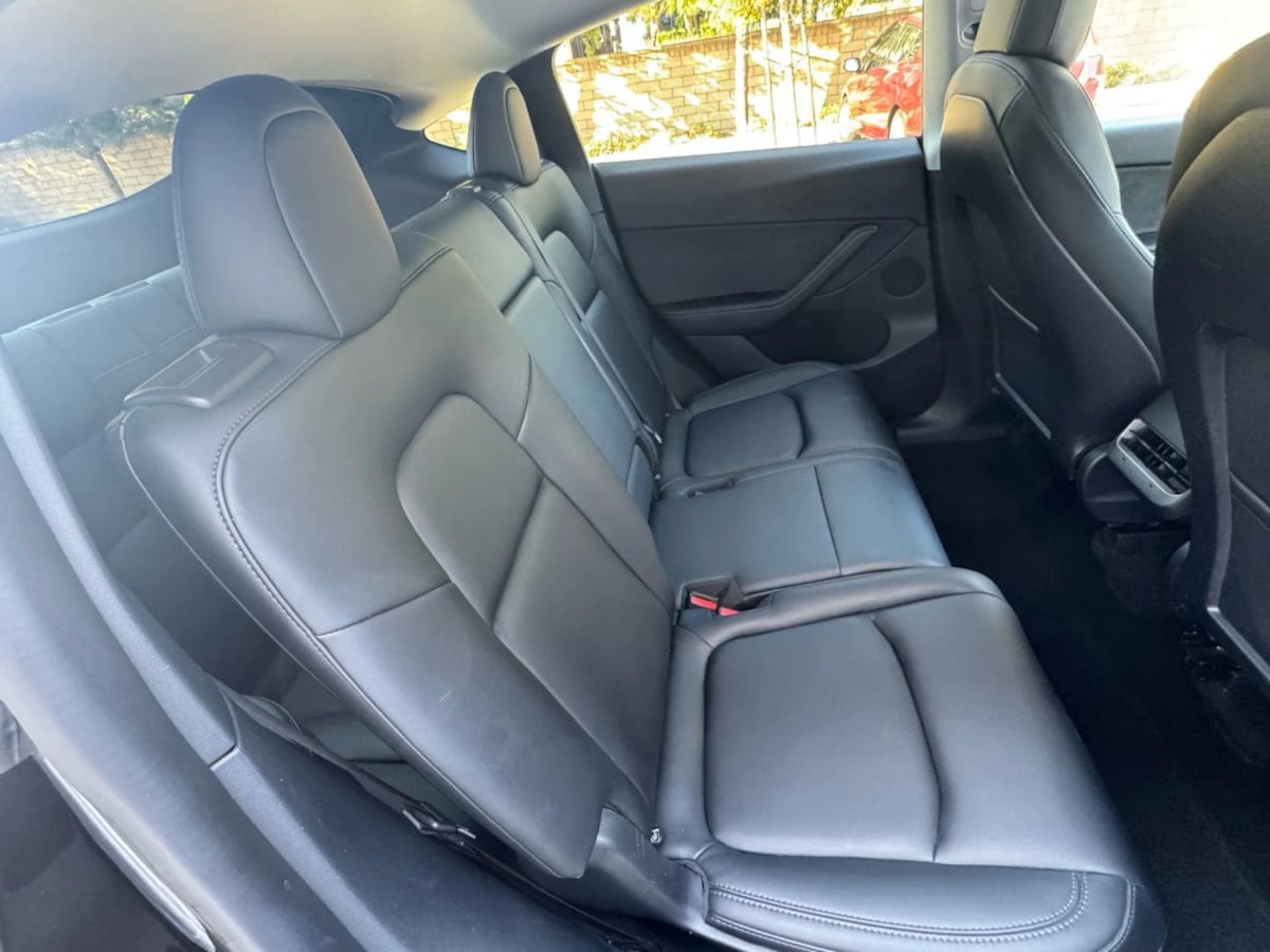 2022 Tesla Model Y Long Range photo 13