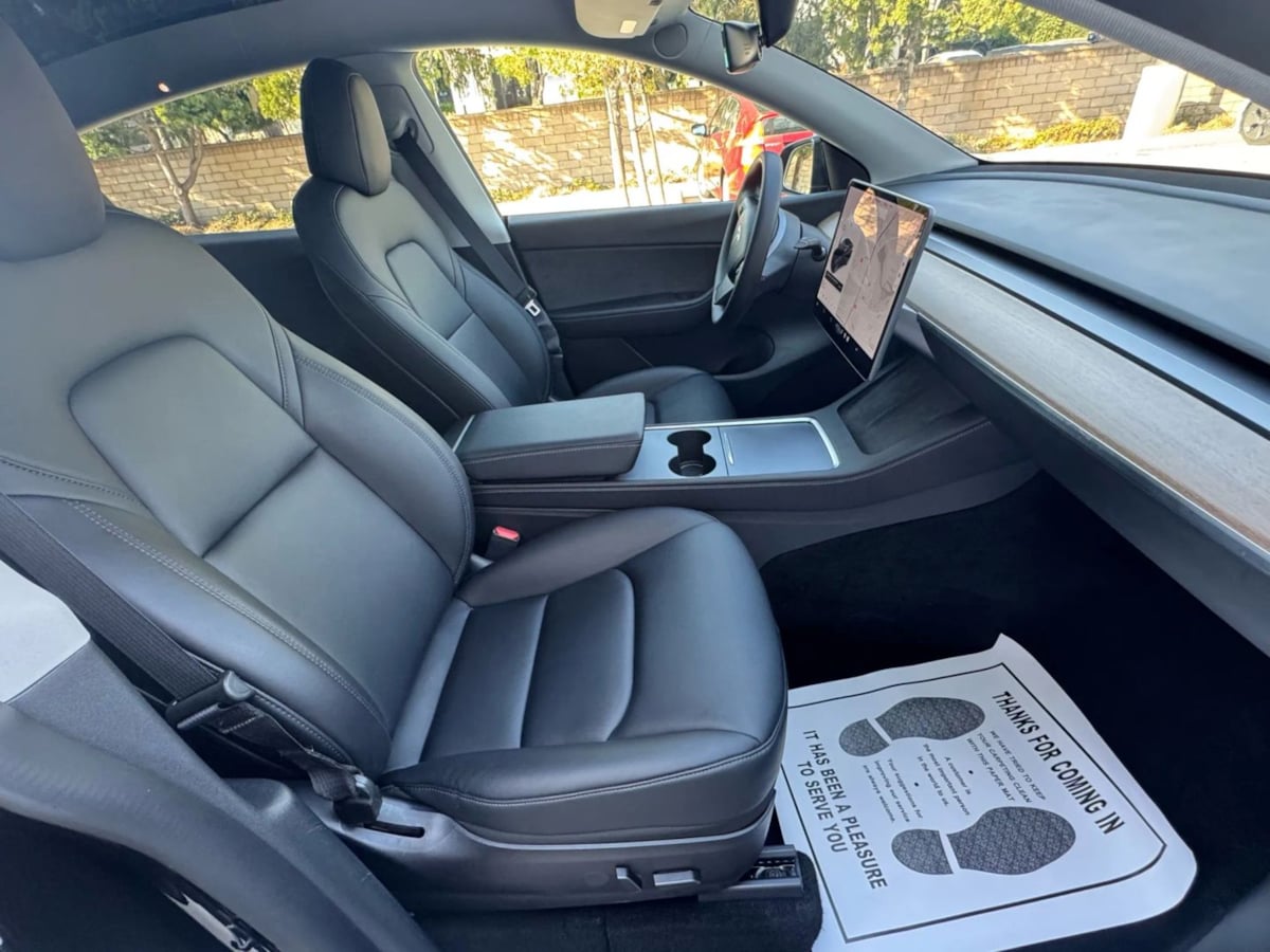 2022 Tesla Model Y Long Range photo 14
