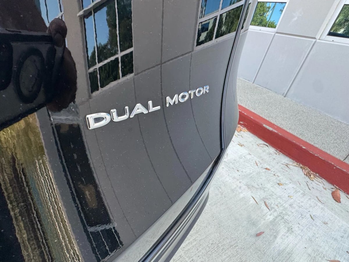 2022 Tesla Model Y Long Range photo 28