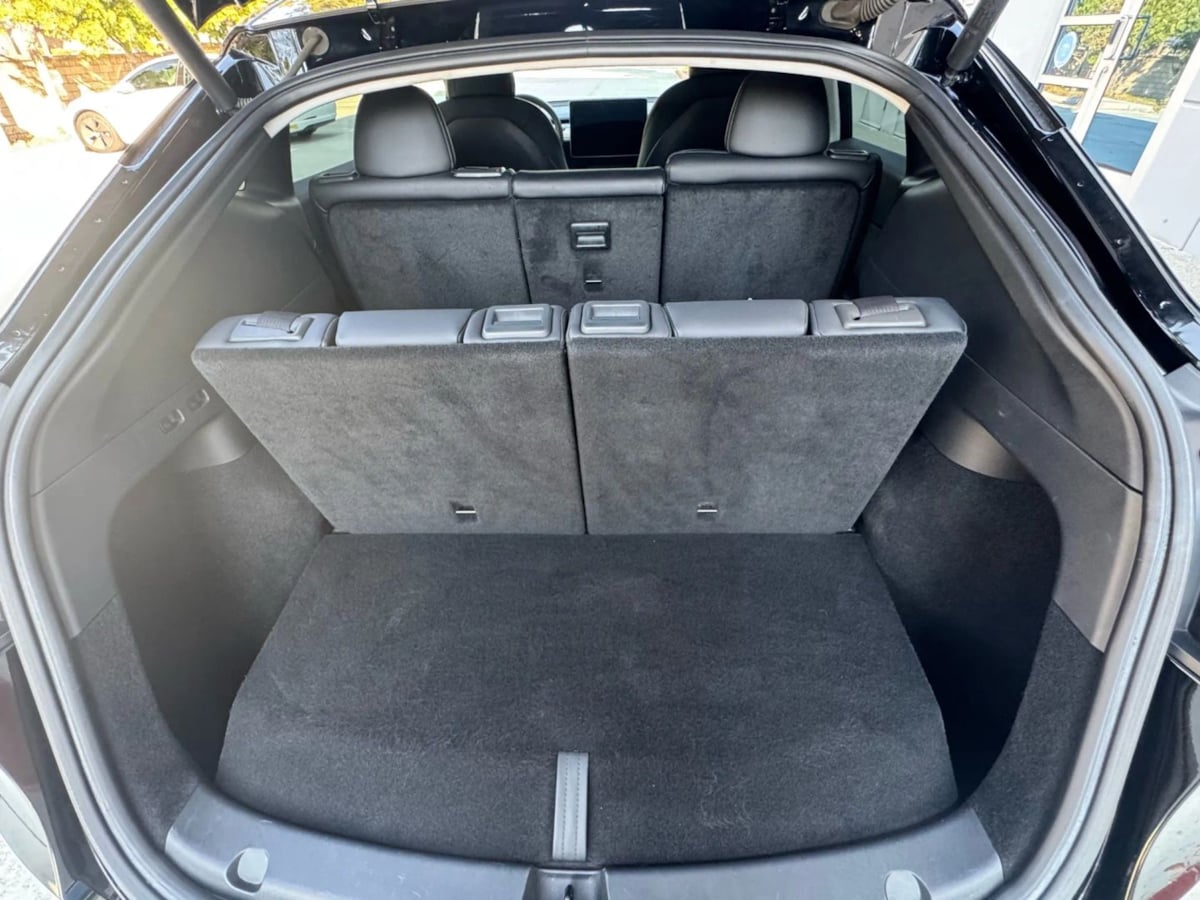 2022 Tesla Model Y Long Range photo 29