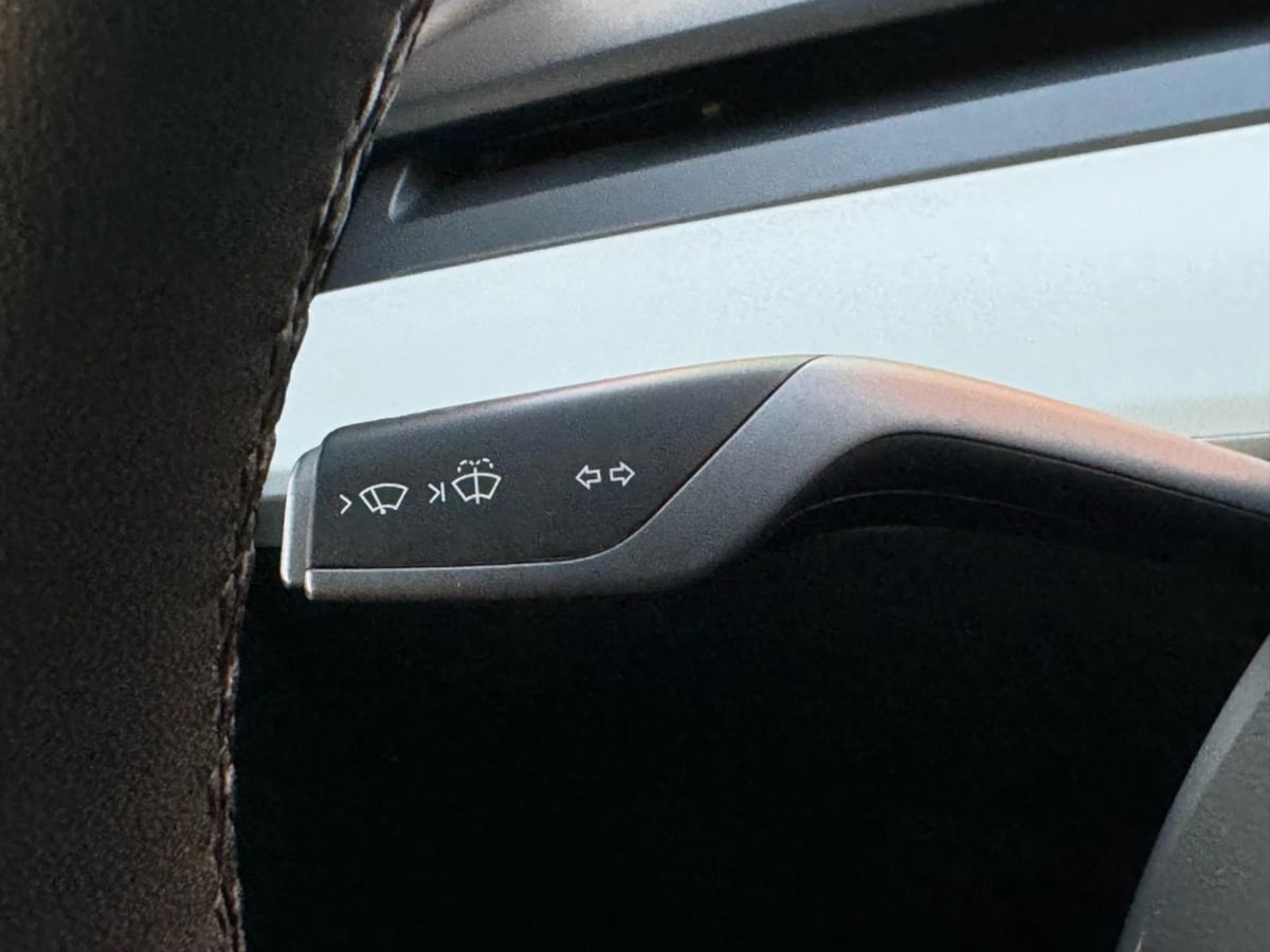 2022 Tesla Model Y Performance photo 29