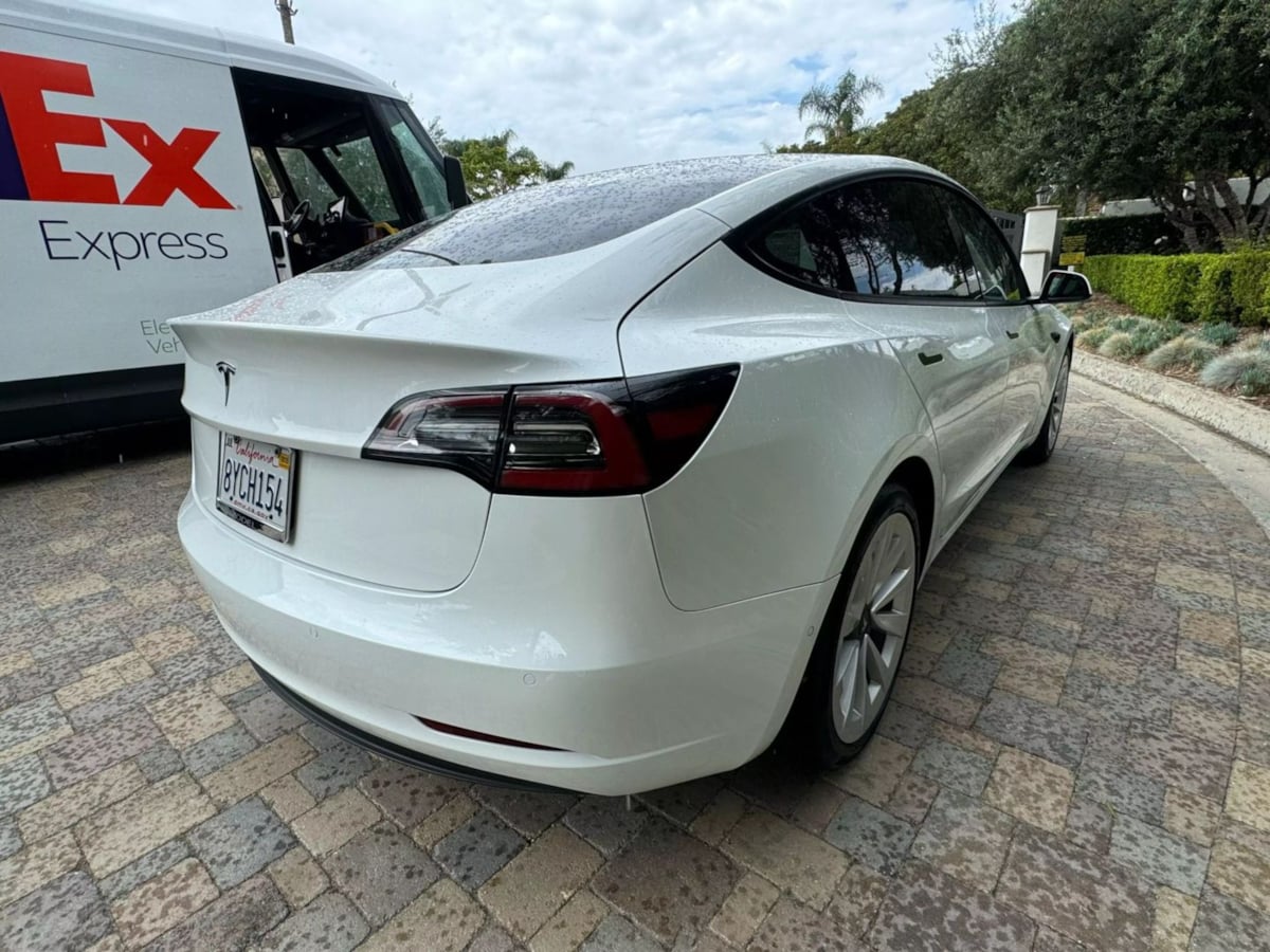2022 Tesla Model 3 photo 4