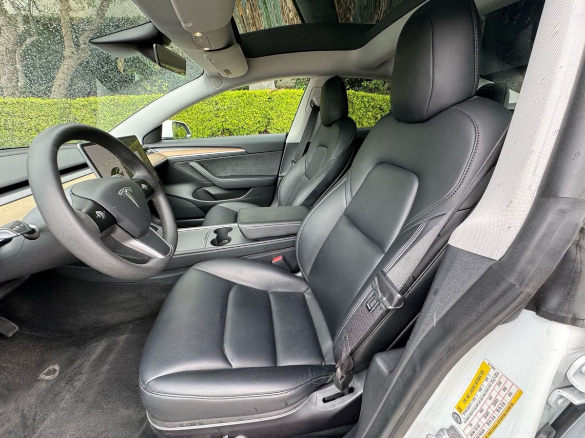 2022 Tesla Model 3 photo 11