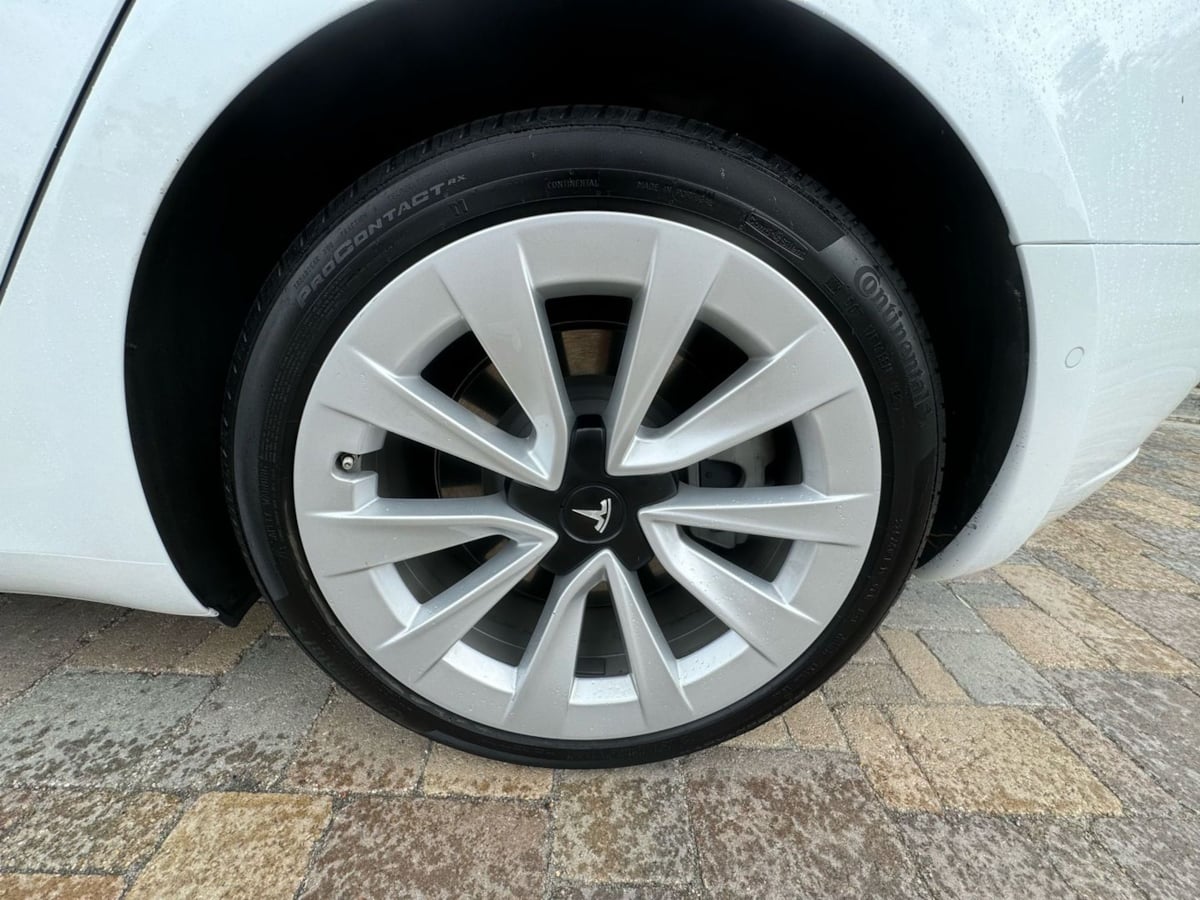 2022 Tesla Model 3 photo 35