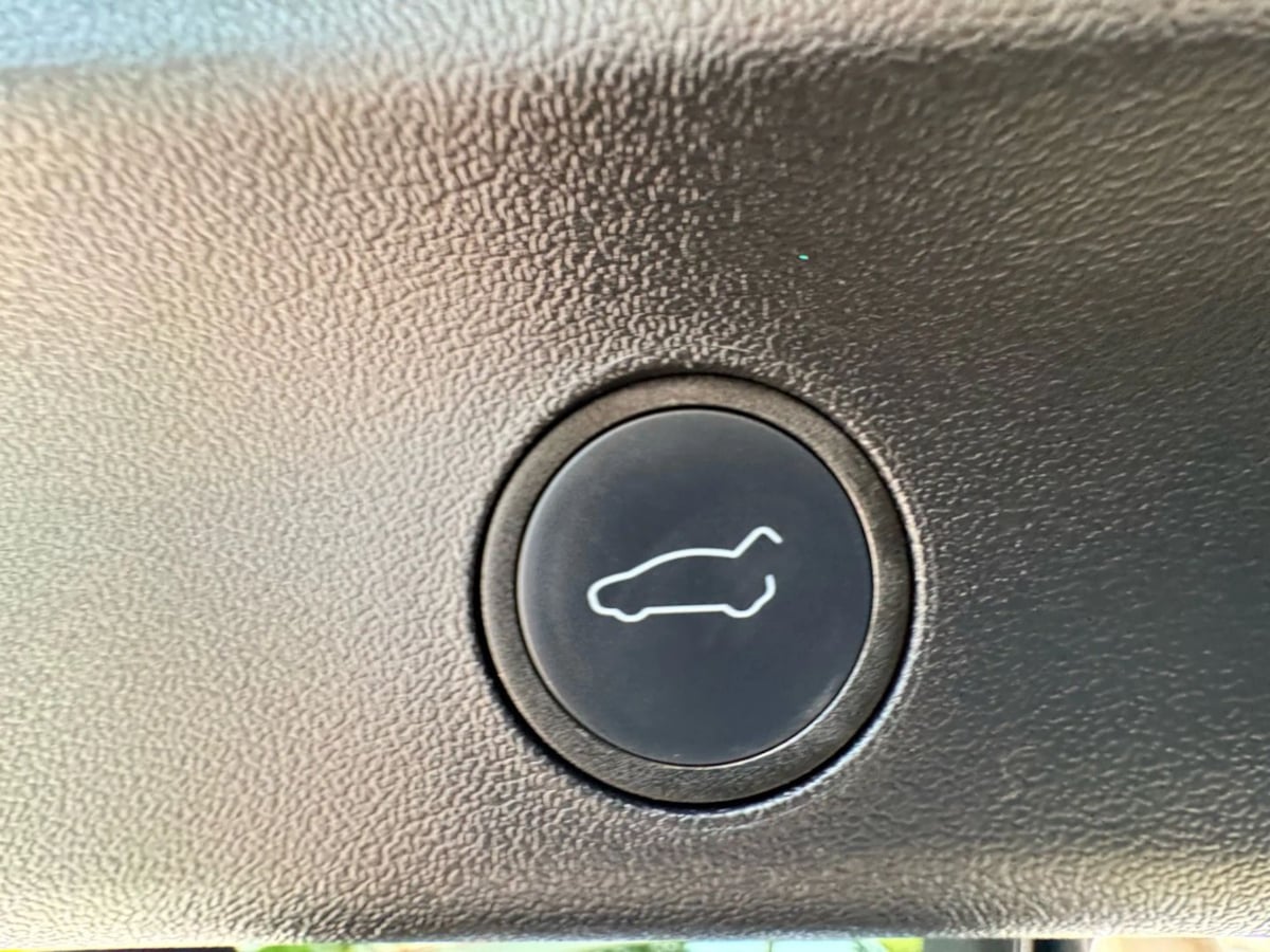 2022 Tesla Model Y Performance photo 27