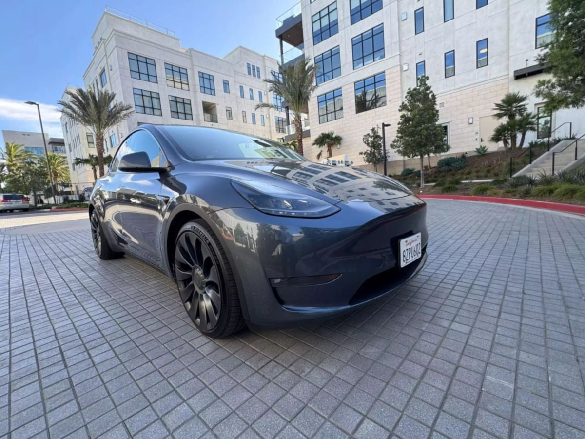 2022 Tesla Model Y Performance photo 2