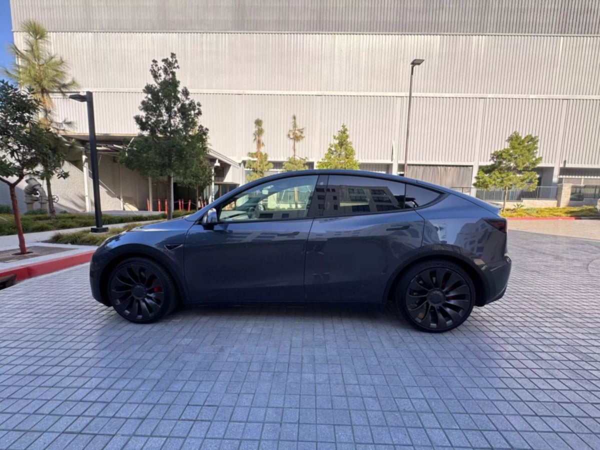 2022 Tesla Model Y Performance photo 6